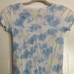 American Eagle snap front crop top, great for back to school!